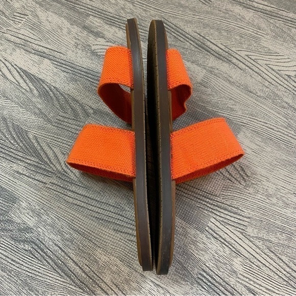 Sanuk “Yoga Gora” Coral Sandals - Picture 5 of 10